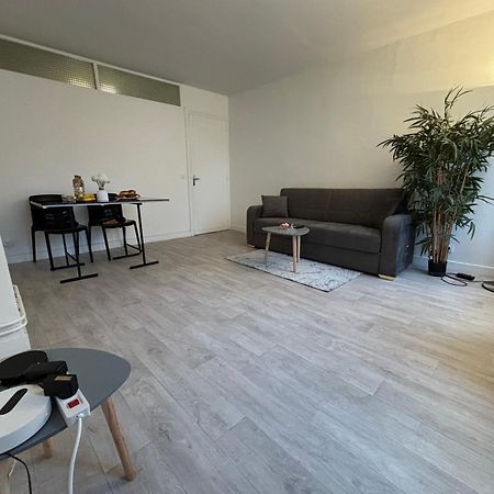 פריז Appartement Situe Dans Le 9Eme Arrondissement, A Deux Pas Du Sacre-Coeur מראה חיצוני תמונה