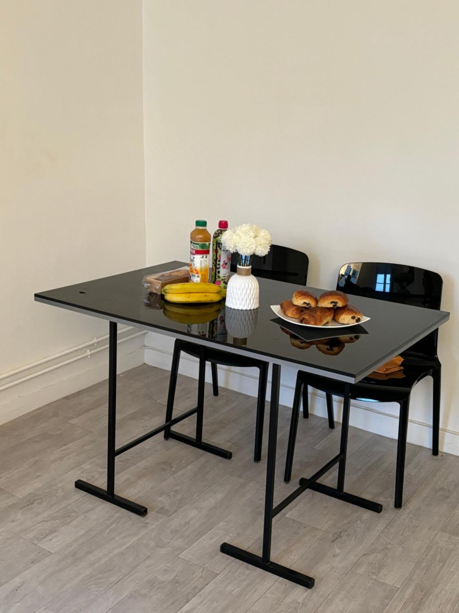 פריז Appartement Situe Dans Le 9Eme Arrondissement, A Deux Pas Du Sacre-Coeur מראה חיצוני תמונה