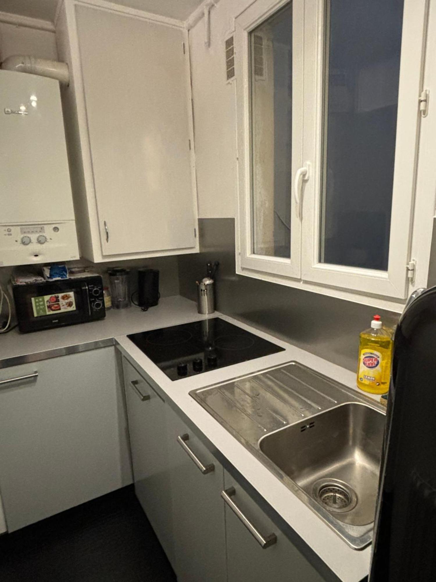 פריז Appartement Situe Dans Le 9Eme Arrondissement, A Deux Pas Du Sacre-Coeur מראה חיצוני תמונה